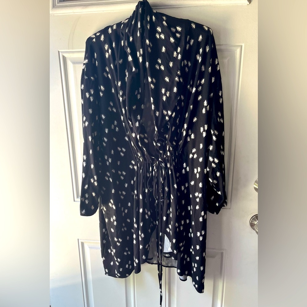 Kiyonna Plus Size Black And White Cardigan Size 5